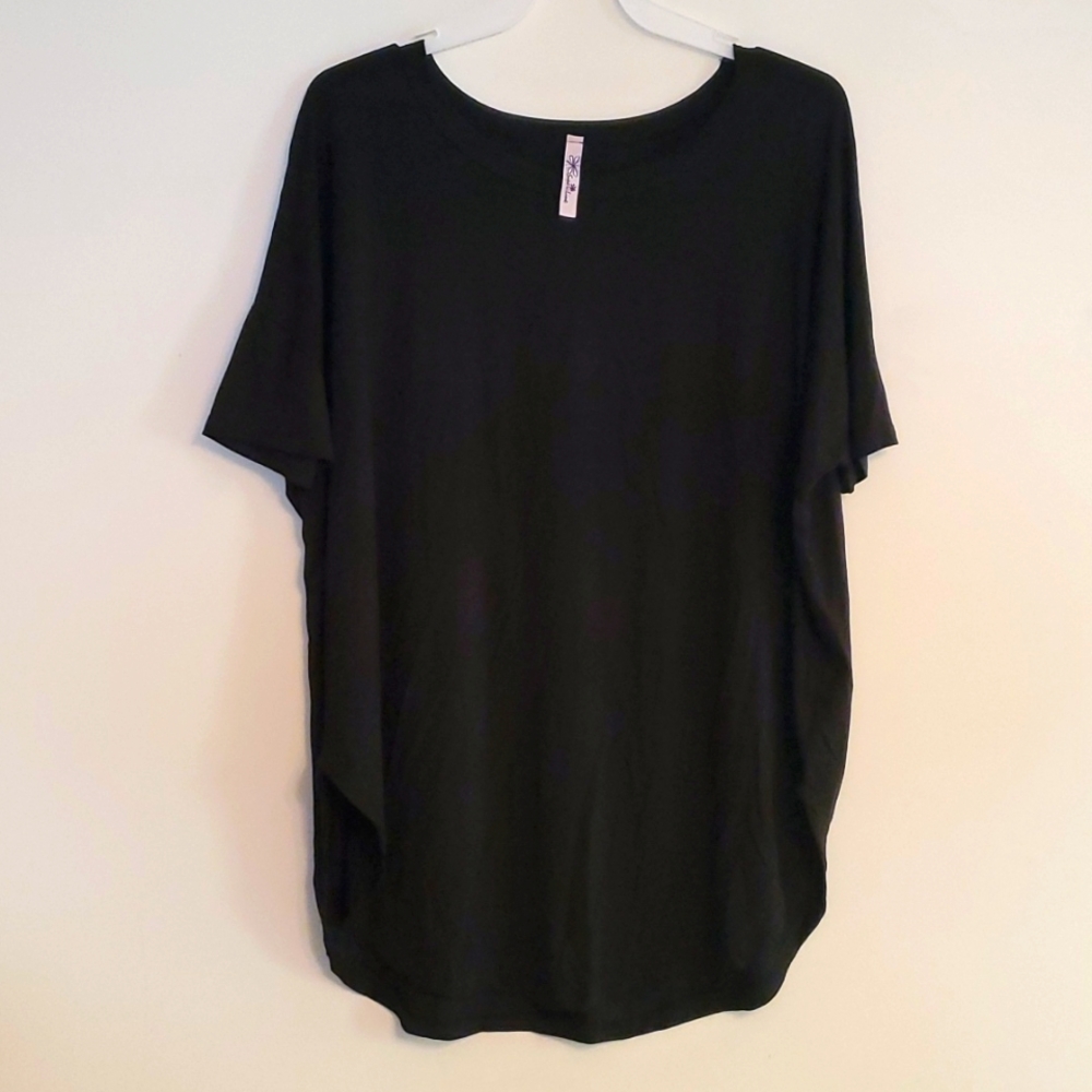 Super Line Black Tee
